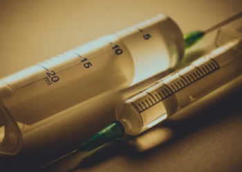 La legalización de la muerte asistida en el Reino Unido gana adeptos y se compara con Canadá