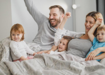 Umstrittenes Gesetz in Massachusetts löst Debatte über Neudefinition der traditionellen Familienstruktur aus