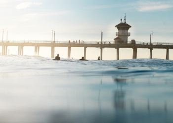 Huntington Beach mayor seeks to designate city as a ‘Parents’ Right to Know’ zone