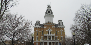Hillsdale College oskarża Facebooka o atakowanie ich strony po uruchomieniu kursu krytykującego marksizm