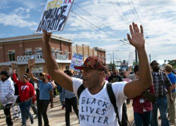 Тотал(итар)на демократија