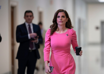 La congresista de Carolina del Sur Nancy Mace agredida en el recinto del Capitolio por su postura sobre cuestiones transgénero