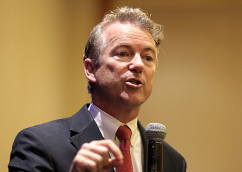 This image was originally posted to Flickr by Gage Skidmore at https://flickr.com/photos/22007612@N05/39642222564. It was reviewed on 12 June 2021 by FlickreviewR 2 and was confirmed to be licensed under the terms of the cc-by-sa-2.0.