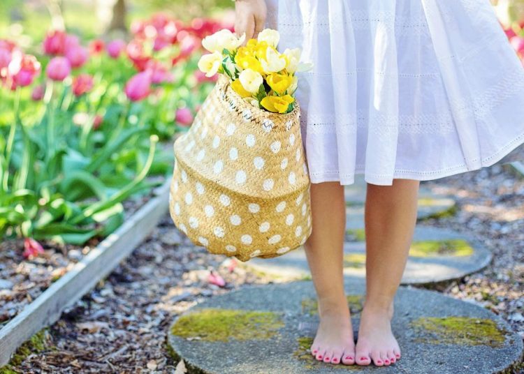 Жена као стуб друштва: повратак женствености у савременом свету