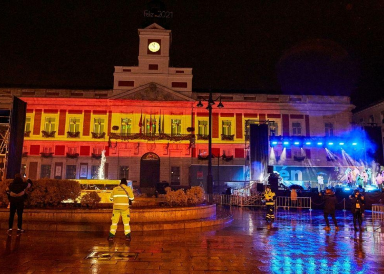 Denuncia al presidente de RTVE y a la presentadora de las campanadas, por mostrar una imagen del Sagrado Corazón de Jesús con la cabeza de una vaca