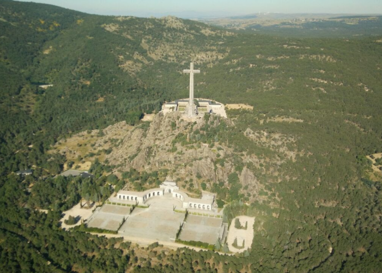 Denuncia de Abogados Cristianos por no realizar labores de mantenimiento en el Valle de los Caídos