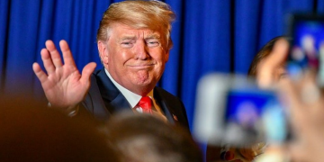 La Administración Trump considera congelar 27,5 millones de dólares en subvenciones a Planned Parenthood