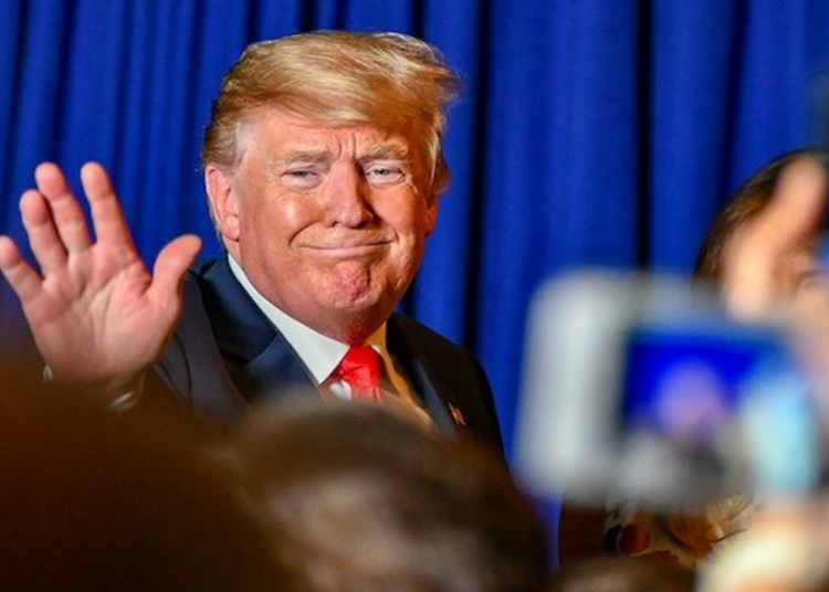 La Administración Trump considera congelar 27,5 millones de dólares en subvenciones a Planned Parenthood