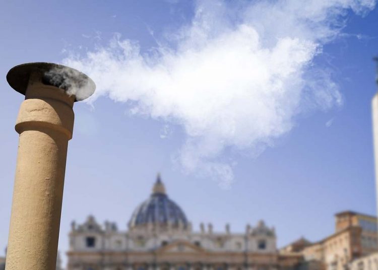 Habemus Papam! Fumata blanca: primer artículo del nuevo pontificado de Esperanza