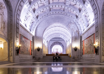 Abogados Cristianos lleva ante la justicia el pliego del gobierno para la resignificación del Valle por incluir partes de la Basílica, como la capilla del Santísimo
