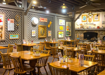 Cracker Barrel unveils soulless new logo