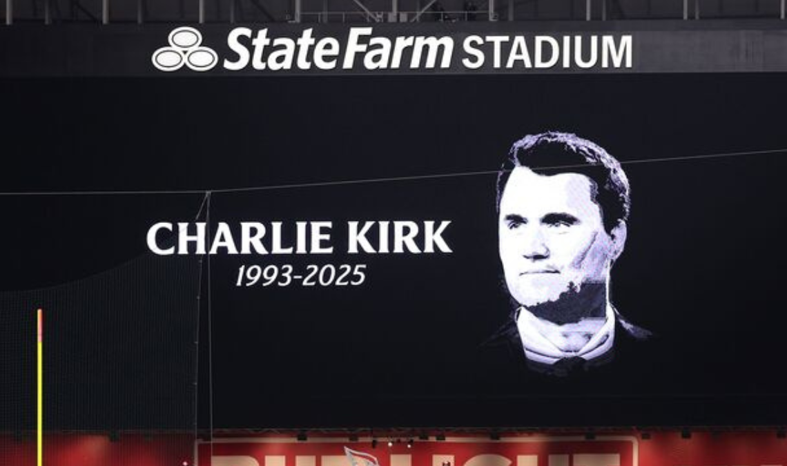 Equipos de la NFL rinden homenaje a Charlie Kirk con un minuto de silencio