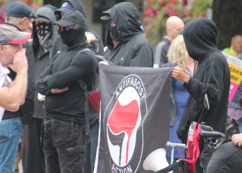 Dieses Bild wurde ursprünglich auf Flickr von Tim Sheerman-Chase unter https://flickr.com/photos/68932647@N00/53977508085 gepostet. Es wurde am 7. September 2024 von FlickreviewR 2 überprüft und es wurde bestätigt, dass es unter den Bedingungen der cc-by-2.0 lizenziert ist.