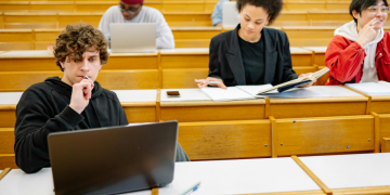 Report shows 88% of college students fear to express their true beliefs