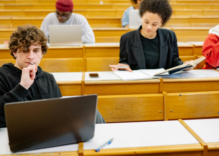 Report shows 88% of college students fear to express their true beliefs