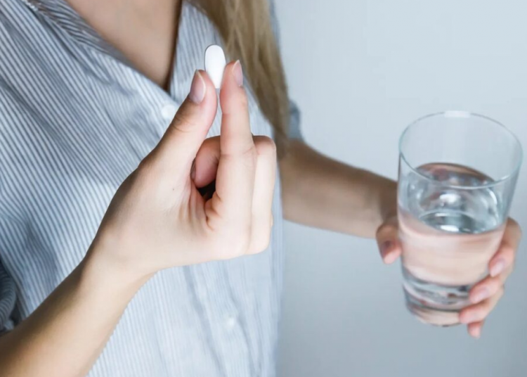 Kobieta zmarła na sepsę po zażyciu pigułki aborcyjnej