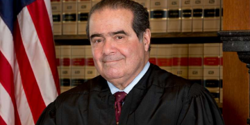 Ten dzień w historii konserwatyzmu: Rehnquist i Scalia zatwierdzeni do Sądu Najwyższego