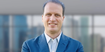 Il deputato presenta un disegno di legge per dare alle donne e ai loro bambini una seconda possibilità di vita