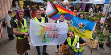 Трансродни активиста на суђењу за педофилију у Енглеској