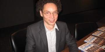 Malcolm Gladwell se retracta de su apoyo a los hombres en el deporte femenino