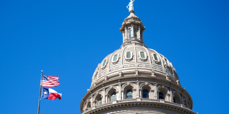 Un médecin du Texas perd sa licence pour des traitements transgenres administrés à des mineurs