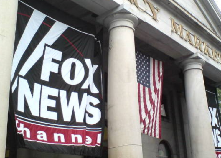 This image was originally posted to Flickr by mroach at https://flickr.com/photos/73569497@N00/247710031 (archive). It was reviewed on 20 April 2018 by FlickreviewR 2 and was confirmed to be licensed under the terms of the cc-by-sa-2.0.