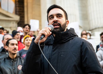 Autore: Bingjiefu He Questo file è concesso in licenza con licenza Creative Commons Attribution-Share Alike 4.0 International.