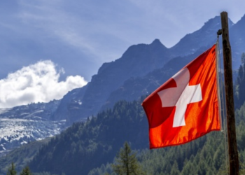 Швейцарца заключили в тюрьму за публикацию в социальных сетях