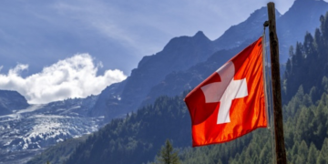 Швейцарца заключили в тюрьму за публикацию в социальных сетях