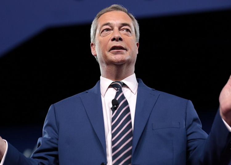 This image was originally posted to Flickr by Gage Skidmore at https://flickr.com/photos/22007612@N05/33022196951. It was reviewed on 28 February 2017 by FlickreviewR and was confirmed to be licensed under the terms of the cc-by-sa-2.0.