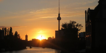 Left-wing terror group claims responsibility for arson attack in Berlin