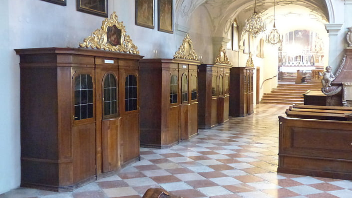 Arizona bill would punish priests for refusing to break confessional seal