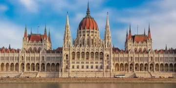 Hungarian State Secretary urges youth to defend Christian Europe