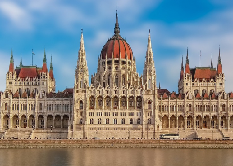 Hungarian State Secretary urges youth to defend Christian Europe