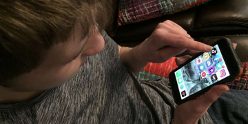 Trial against Meta and Google for youth social media addiction begins in LA