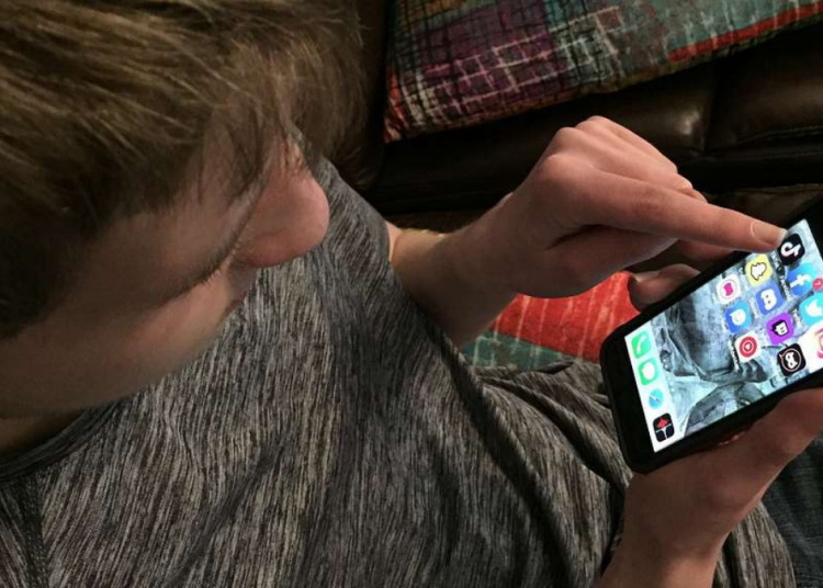 Trial against Meta and Google for youth social media addiction begins in LA