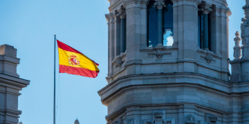 Spain advances ban on pro-life protests near abortion clinics