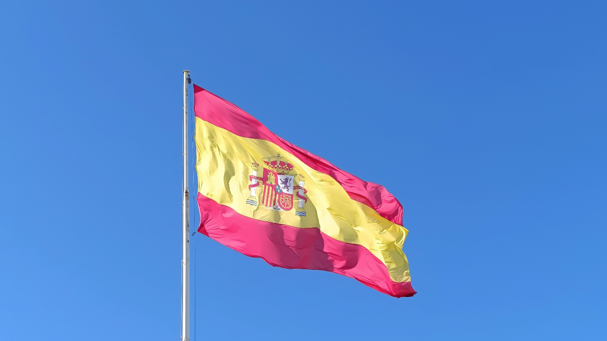 Spain’s socialist government set to legalize 1 million illegal immigrants